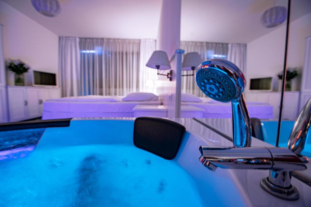 Apartament Rodzinny Beach Sauna&Jacuzzi Arka Medical Spa Kołobrzeg Exterior foto